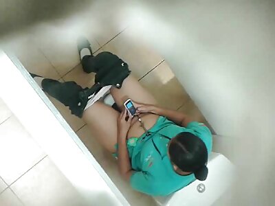 Și-a trezit soțul și s-a futut cu pasiune. futai cu babe grase Real privat video